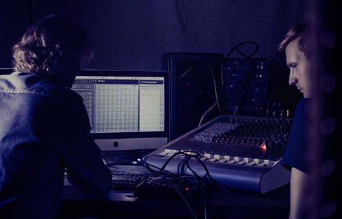 Mixing und Mastering in Drop Studio für Musiker Wien